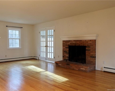 16 Dawn Lane - Photo Thumbnail 10