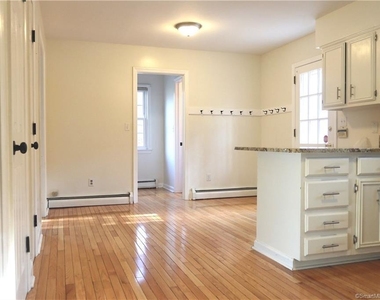 16 Dawn Lane - Photo Thumbnail 5