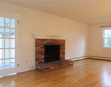 16 Dawn Lane - Photo Thumbnail 9