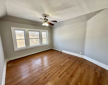 2683 Fairfield Avenue - Photo Thumbnail 8