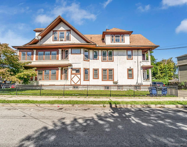 2683 Fairfield Avenue - Photo Thumbnail 12