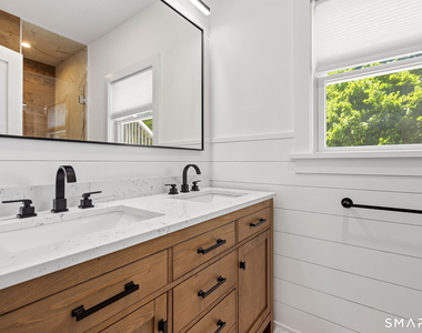 11 Quintard Avenue - Photo Thumbnail 11