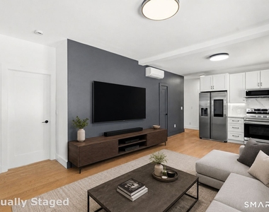 11 Quintard Avenue - Photo Thumbnail 3