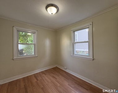 84 Mill Street - Photo Thumbnail 6