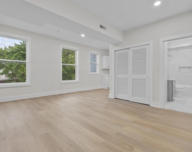1546 Chapel Street - Photo Thumbnail 4