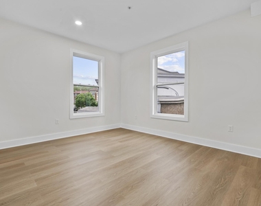 1546 Chapel Street - Photo Thumbnail 7