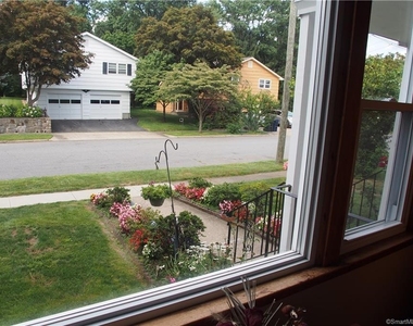 35 Warsaw Street - Photo Thumbnail 5