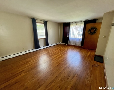 35 Warsaw Street - Photo Thumbnail 4