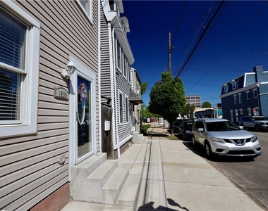1923 Wharton St - Photo Thumbnail 4