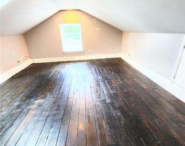 6064 Butler St - Photo Thumbnail 7