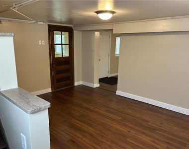 931 Hilltop St - Photo Thumbnail 13