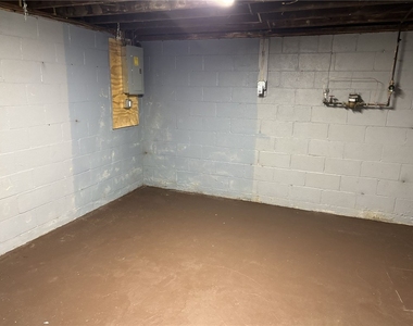 931 Hilltop St - Photo Thumbnail 16