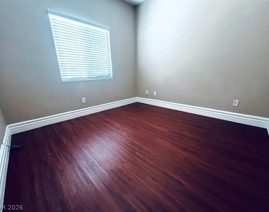 6694 Aviston Street - Photo Thumbnail 16