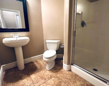 6694 Aviston Street - Photo Thumbnail 15
