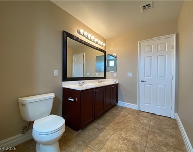 6694 Aviston Street - Photo Thumbnail 13