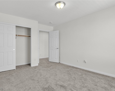5344 Jade Crystal Avenue - Photo Thumbnail 17