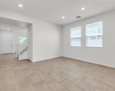 5344 Jade Crystal Avenue - Photo Thumbnail 34