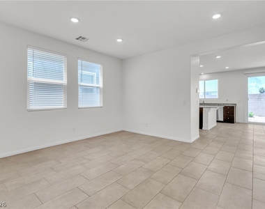 5344 Jade Crystal Avenue - Photo Thumbnail 33