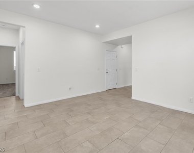 5344 Jade Crystal Avenue - Photo Thumbnail 35