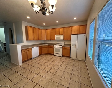 719 Beechwheat Way - Photo Thumbnail 3