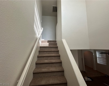 719 Beechwheat Way - Photo Thumbnail 10