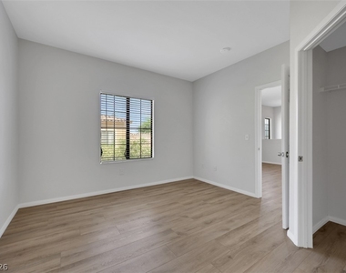 2101 Hussium Hills Street - Photo Thumbnail 19