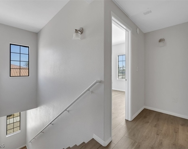 2101 Hussium Hills Street - Photo Thumbnail 3