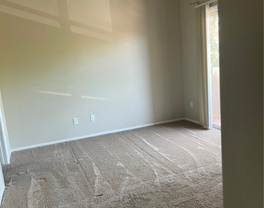 7450 S Eastern Avenue - Photo Thumbnail 13