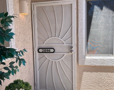 7450 S Eastern Avenue - Photo Thumbnail 3