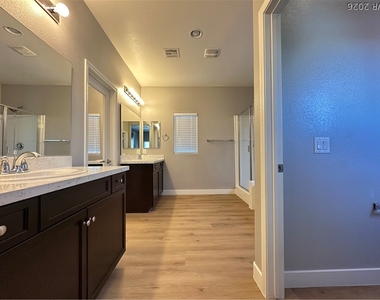 5869 Amber Mesa Street - Photo Thumbnail 13