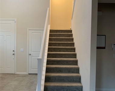 933 Kimbark Avenue - Photo Thumbnail 15