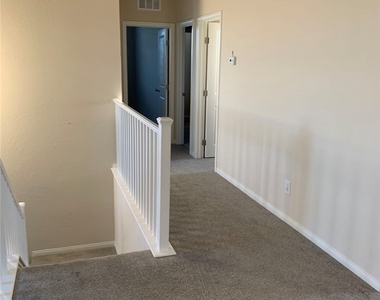 933 Kimbark Avenue - Photo Thumbnail 17