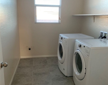 933 Kimbark Avenue - Photo Thumbnail 16
