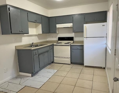 1423 Sombrero Drive - Photo Thumbnail 1