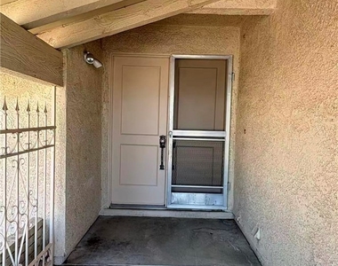 3564 Redwood Street - Photo Thumbnail 3