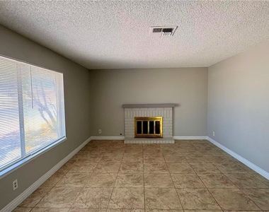 3564 Redwood Street - Photo Thumbnail 5