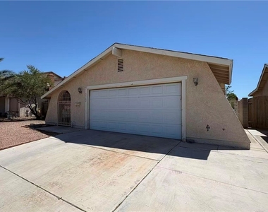 3564 Redwood Street - Photo Thumbnail 1