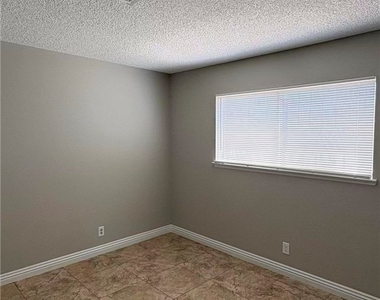 3564 Redwood Street - Photo Thumbnail 13