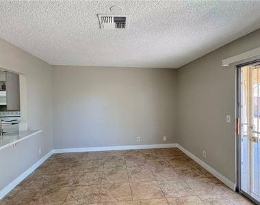 3564 Redwood Street - Photo Thumbnail 7