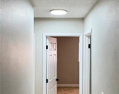 3564 Redwood Street - Photo Thumbnail 9