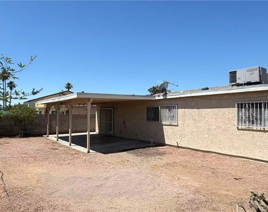 3564 Redwood Street - Photo Thumbnail 17
