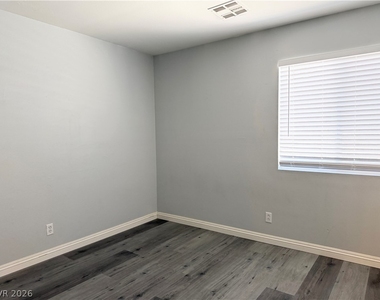 9352 Morehouse Place - Photo Thumbnail 15