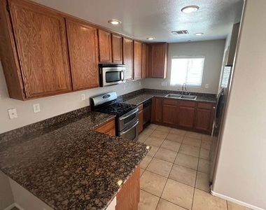 5099 Aesop Avenue - Photo Thumbnail 4