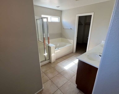 5099 Aesop Avenue - Photo Thumbnail 13