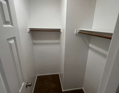 5099 Aesop Avenue - Photo Thumbnail 15