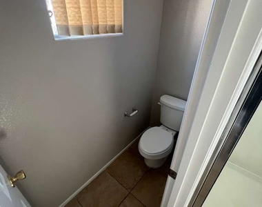 5099 Aesop Avenue - Photo Thumbnail 11