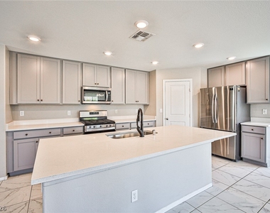 9605 Eamont River Street - Photo Thumbnail 7