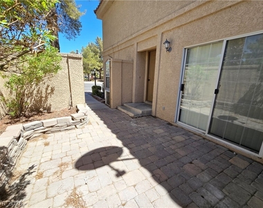 2817 Crystal Lantern Drive - Photo Thumbnail 1