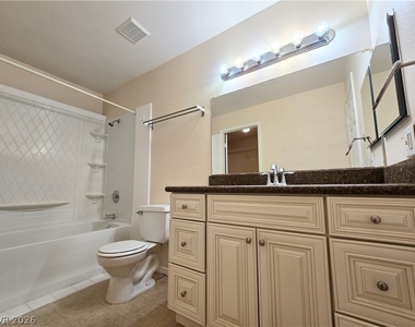 2817 Crystal Lantern Drive - Photo Thumbnail 16