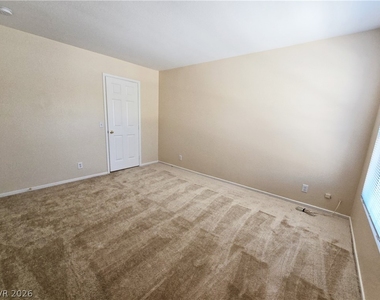 2817 Crystal Lantern Drive - Photo Thumbnail 20